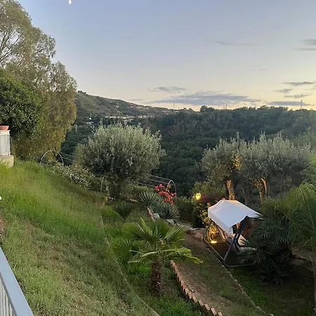 Appartamento Pool, Garten Und Aussicht, 4km Von