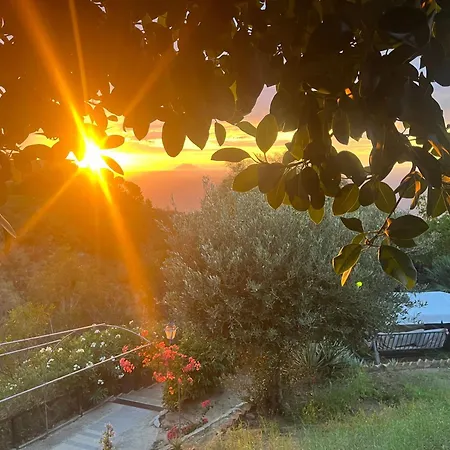 Pool, Garten Und Aussicht, 4km Von
