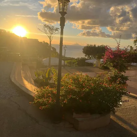 Pool, Garten Und Aussicht, 4km Von Lejlighed Tropea