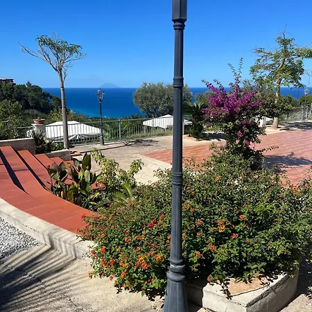 Pool, Garten Und Aussicht, 4km Von *